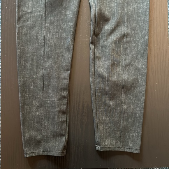 LuluLemon here to there 7/8 pant size 6 - Picture 2 of 5